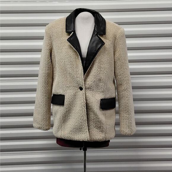 WeWoreWhat Womens Oversized Faux Fur Blazer Jacket Small Ivory Vegan Leather NWT - Picture 3 of 15